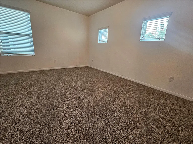 9938 Swallow Dr — Photo 10