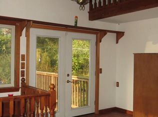 12 Lakeview Dr, Charlton, MA 01507