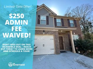 5876 Grande River Rd, College Park, GA 30349