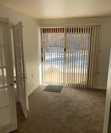 Bedroom with patio doors