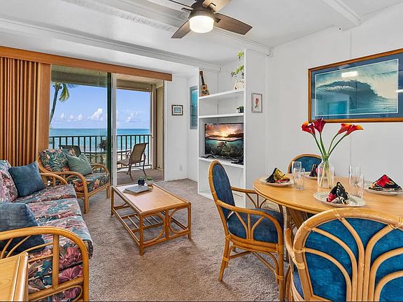 3rd image of 75-5870 Kahakai Rd #803