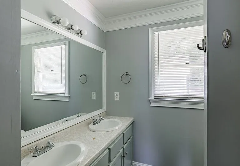 330 Monty Dr — Photo 13