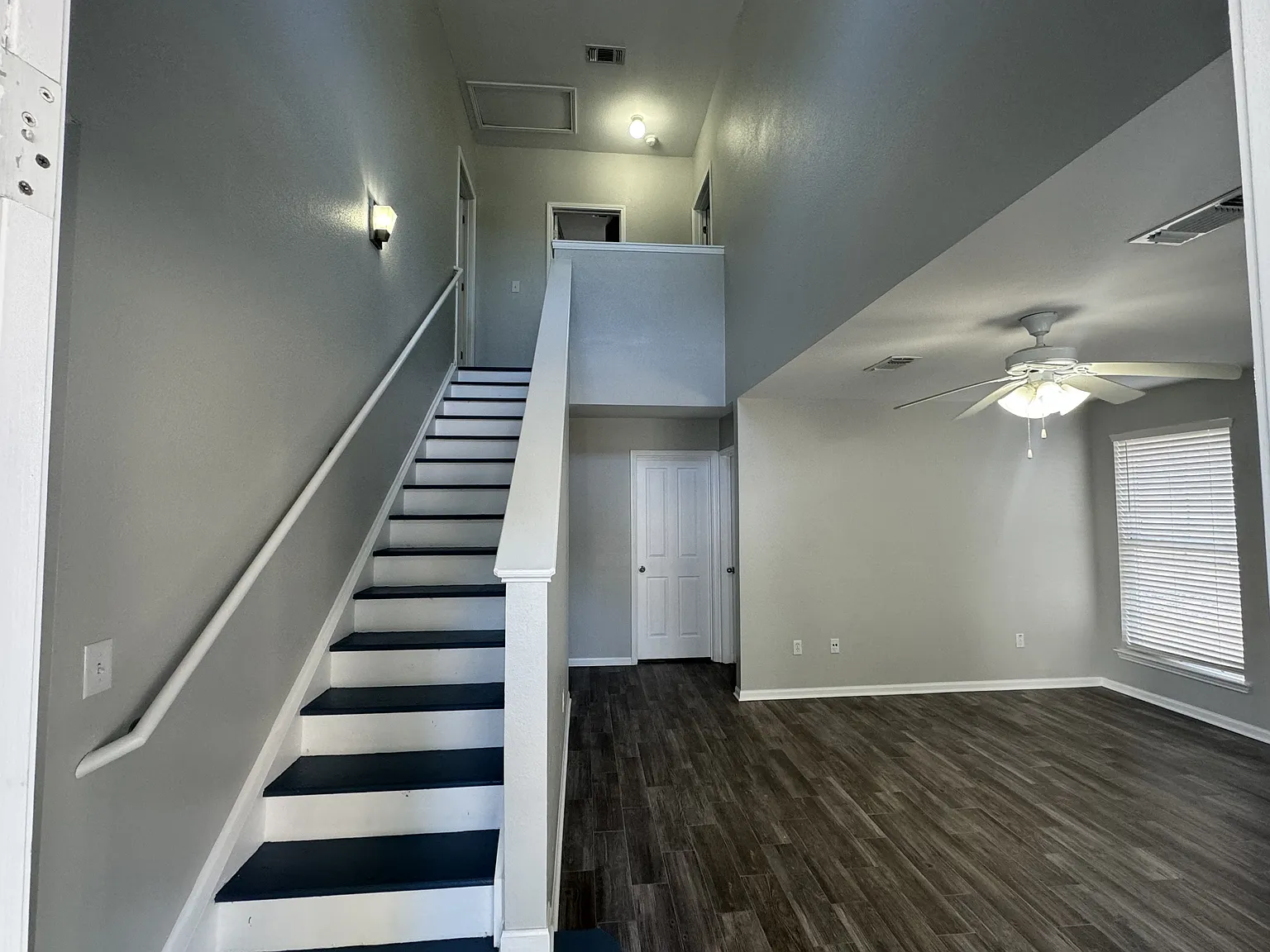 615 Crescent Street - 1 — Photo 3