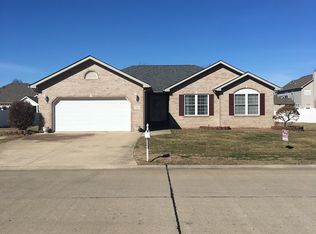 557 Newhart Dr, Granite City, IL 62040