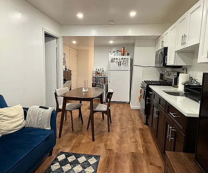 21-32 Steinway St #1