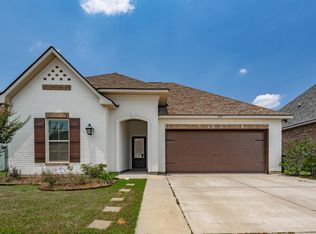 486 Lake Breeze Dr, Baton Rouge, LA 70820