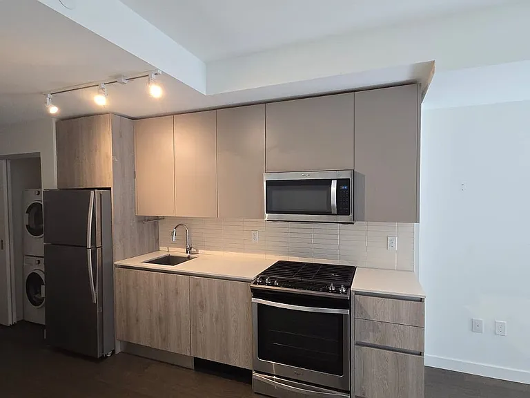 2 A Church St #604 — Photo 5