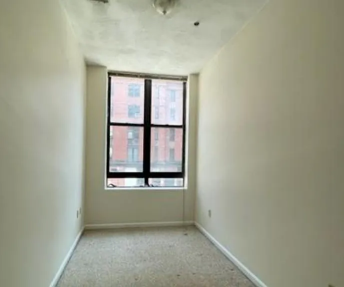 79 Essex St #22 — Photo 6
