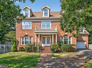 5405 8th Rd N, Arlington, VA 22205