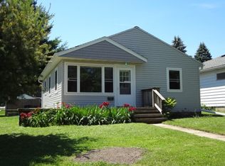 936 Bourland Ave, Waterloo, IA 50702