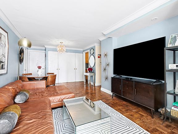 3rd image of 345 E 73rd St APT 12G
