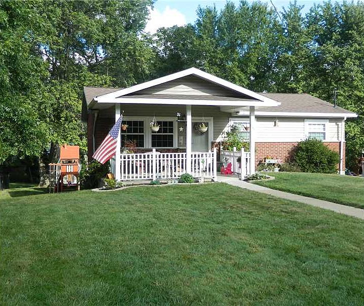 1st image of 105 Longhorn Dr
