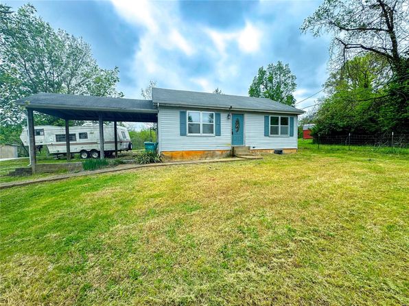 71 Church St, Steelville, MO 65565