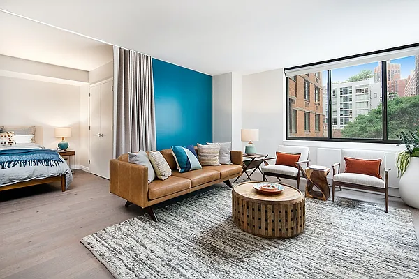 Rented by Greystar | media 27