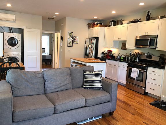 2nd image of 341 Gallivan Blvd #6