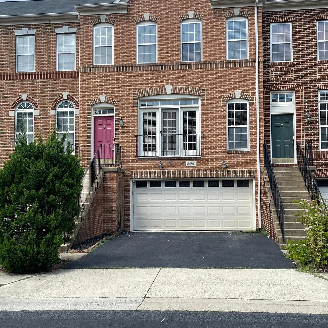 4 bed, 3.5 bath, 2928 sqft, $3,450 — Photo 2