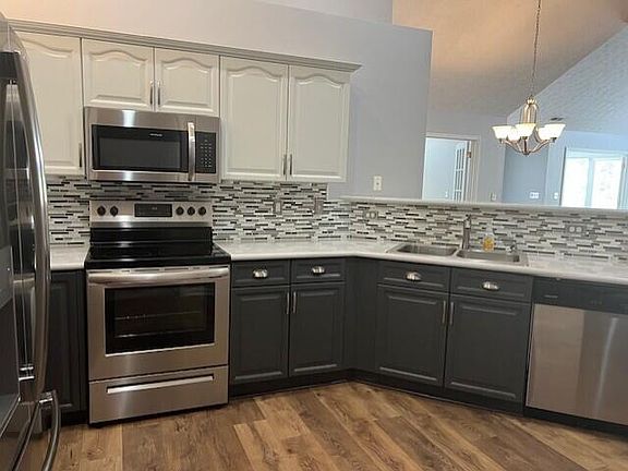 3rd image of 9132 Timberbrook Ln Unit B