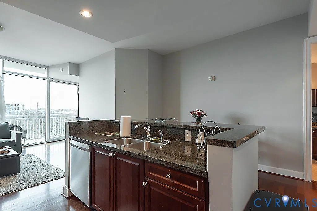 1 bed, 1.0 bath, 846 sqft, $2,550 — Photo 4