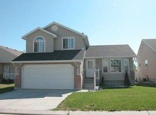 10559 Poplar Grove Dr, South Jordan, UT 84095