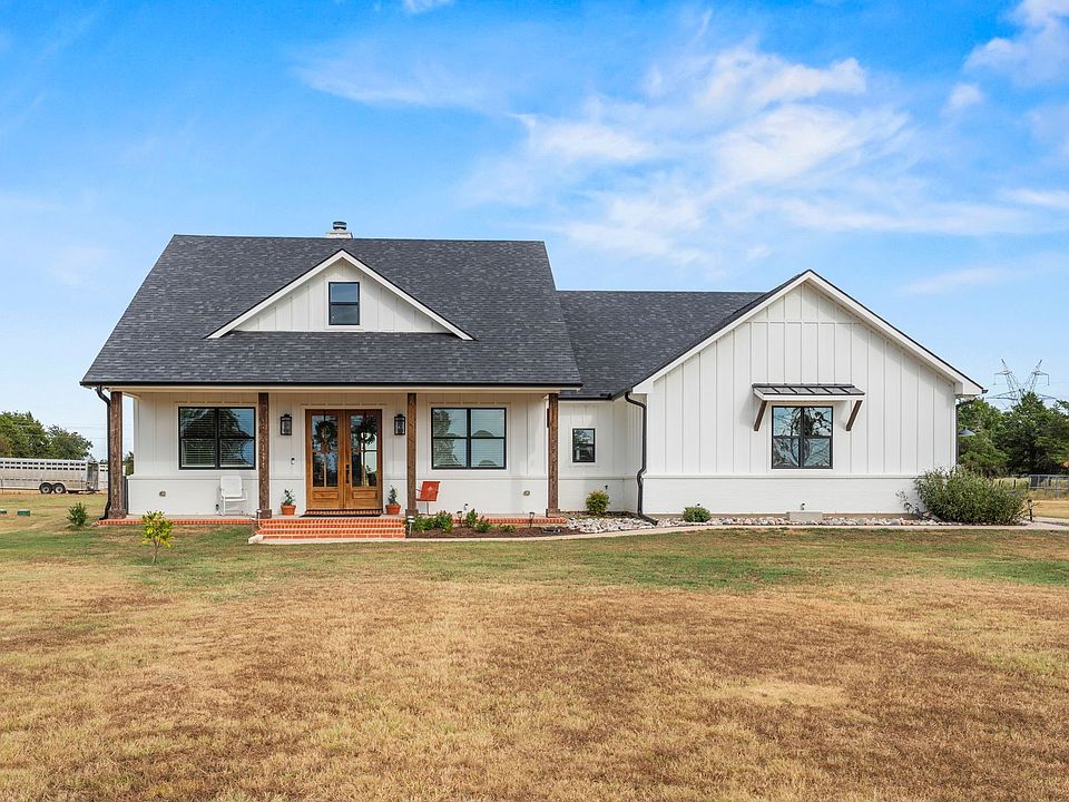1st image of 1742 Recreation Rd #3