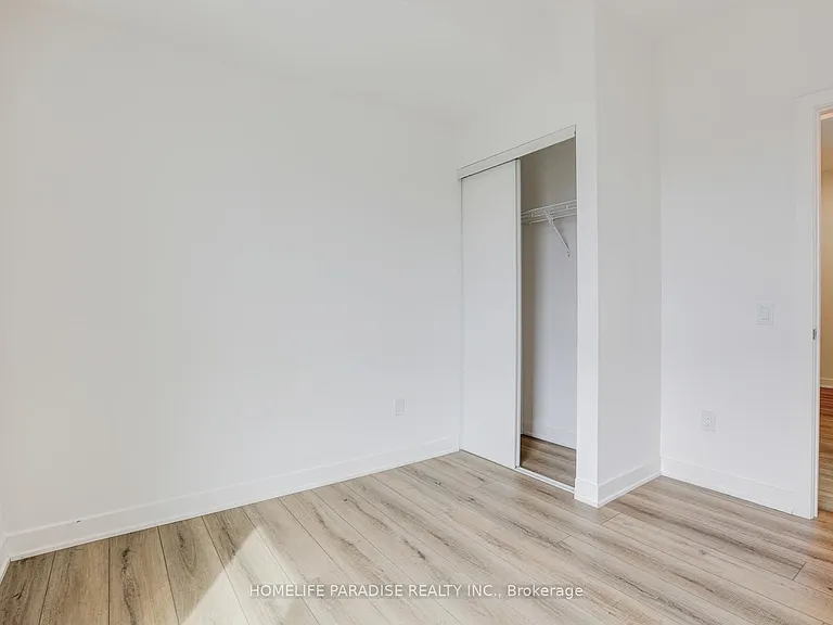 312 Erb St W #416 — Photo 34