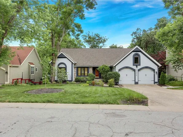 17612 W 113th Ter, Olathe, KS 66061