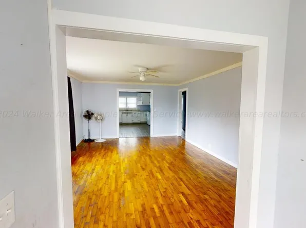 2408 Fulton Dr, Fultondale, AL 35068