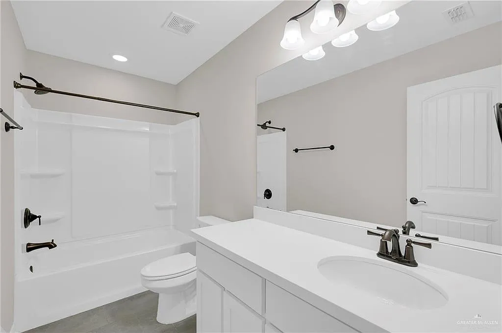3 bed, 2.5 bath, 1866 sqft, $2,775 — Photo 4
