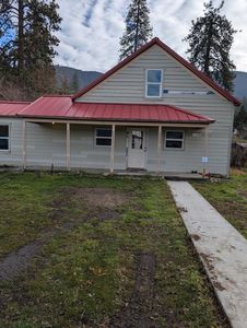 12236 N Main St, Fort Jones, CA, 96032