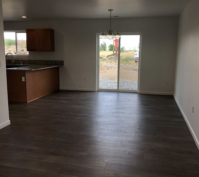 613 NE 3rd Avenue 613 3rd Ave NE Ephrata WA Zillow