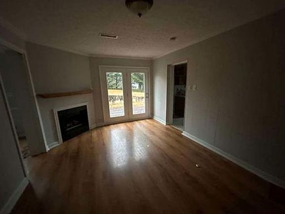 Additional Living Room