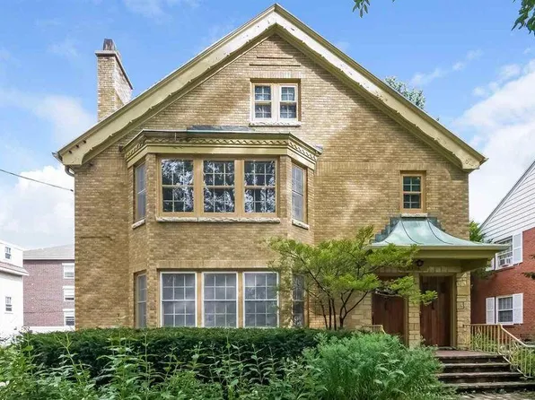 2306 Kendall Ave, Madison, WI 53726