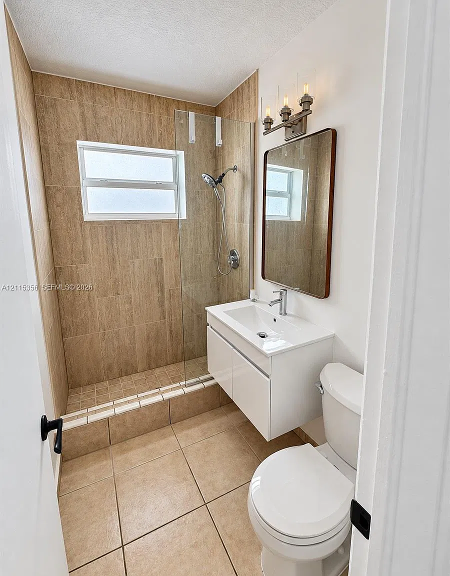 1521 NW 5th Ave — Photo 4