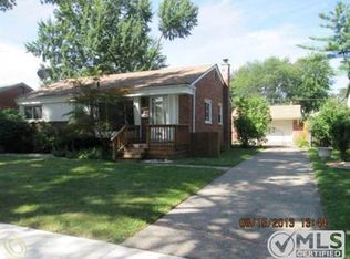 11033 Oxbow St, Livonia, MI 48150