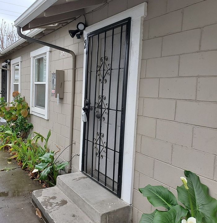 1st image of 537 E Pine St #2