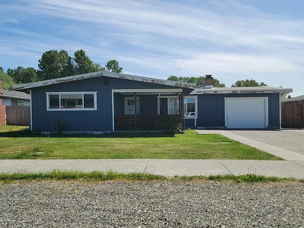 560 11th St, Blaine, WA 98230
