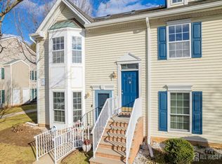201 Columbus Dr, Franklin Park, NJ 08823