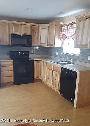 802 East Ave — Photo 2