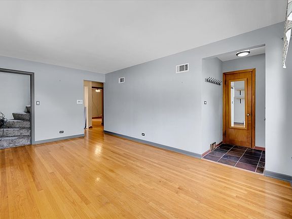4th image of 7663 W Forest Preserve Ave