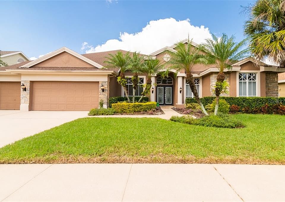 1st image of 10563 Greencrest Dr