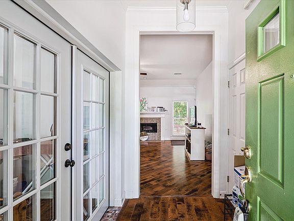 4th image of 285 Great Falls Rd