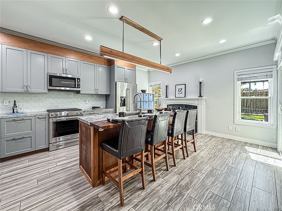 1st image of 4839 Elderberry Ave