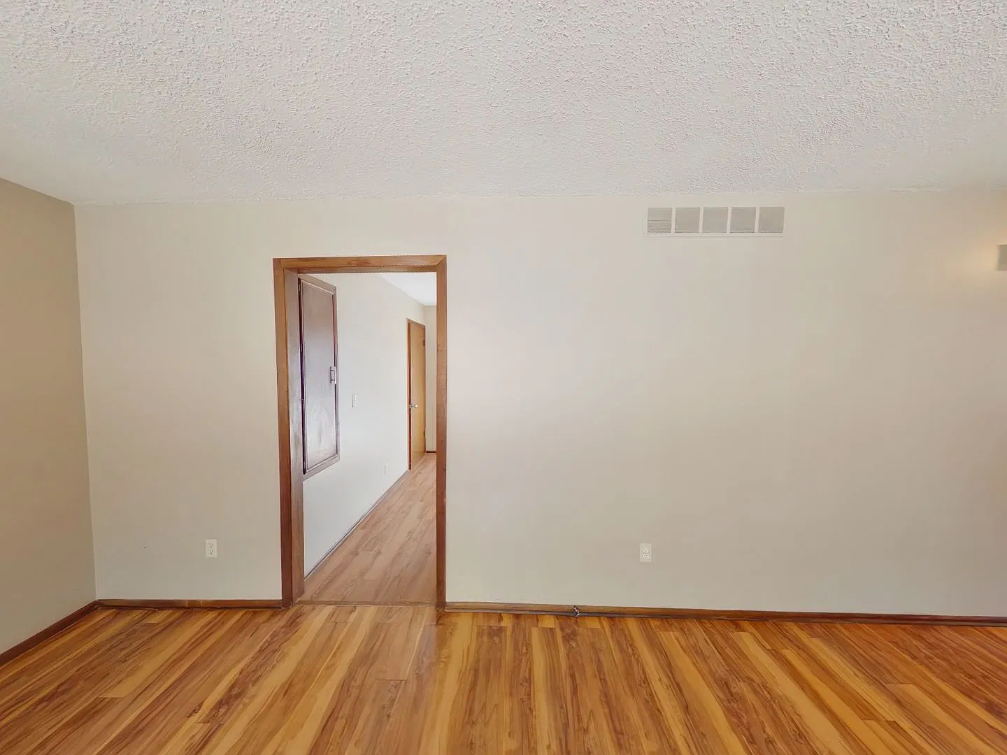 614 N Richmond — Photo 3
