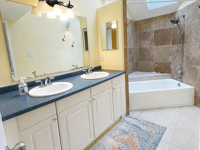 1661 Cedar Hollow Way — Photo 8