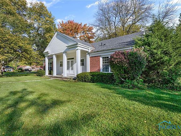 3rd image of 3416 Woodley Ct