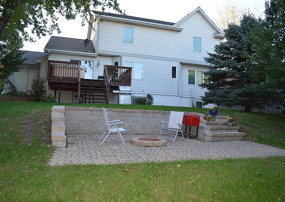 1st image of 3702 Jewel Dr