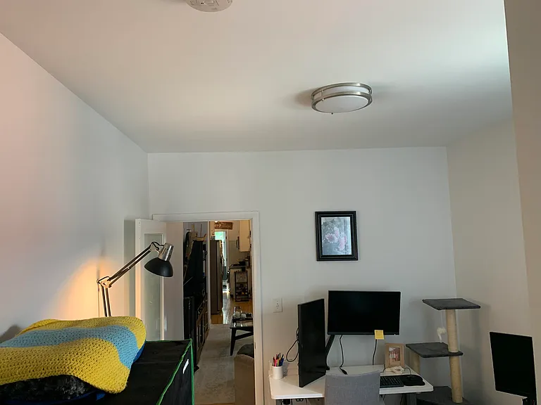 818 Willow Ave #3R — Photo 7