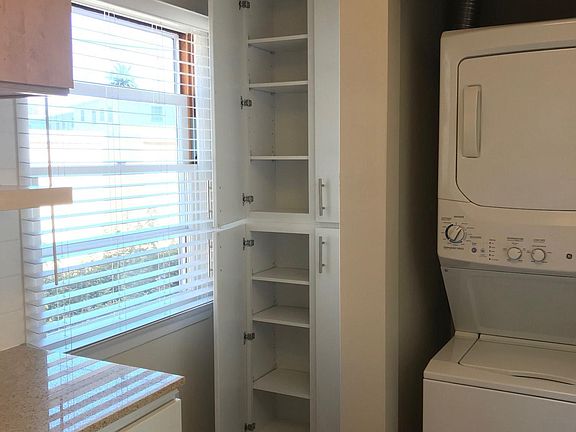 2nd image of 1120 Lake St APT 1