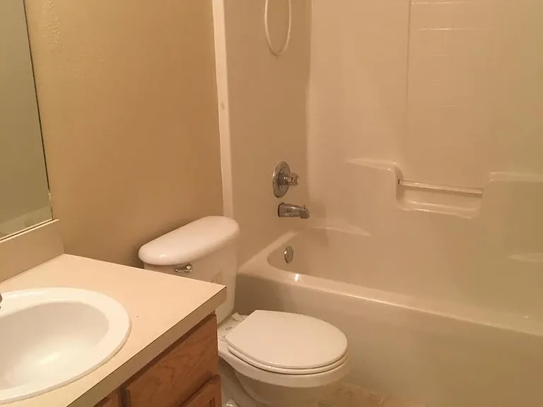 154 Bamboo Ave SE — Photo 7