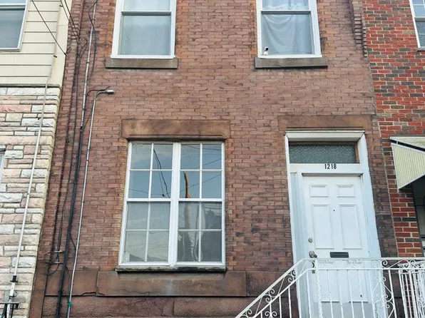 1218 McKean St, Philadelphia, PA 19148